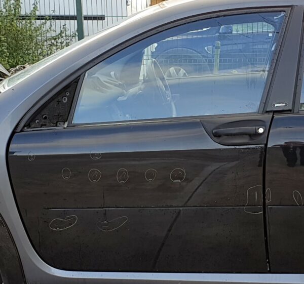 Smart 454 Forfour 4 Door Panels and Mounts - Image 2