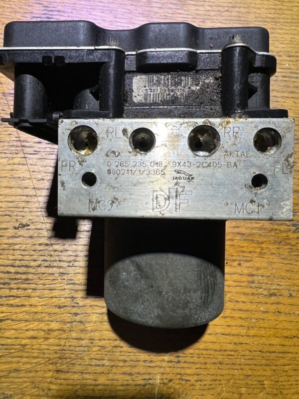 Jaguar X-Type 2006-2010 2.0D ABS Pump LEAKING