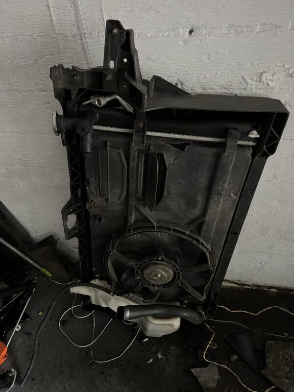 Smart 454 1.5 Petrol Radiator Pack HOLES LEAKING