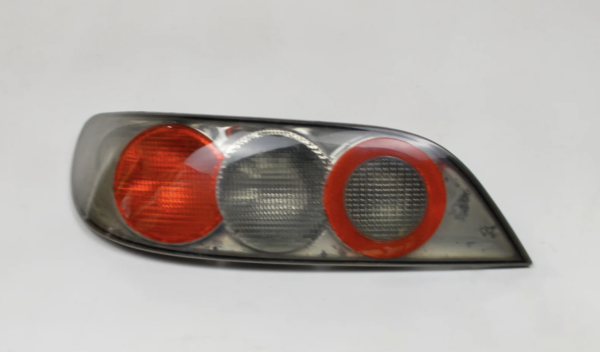 Smart 452 Tail Light Right BROKEN