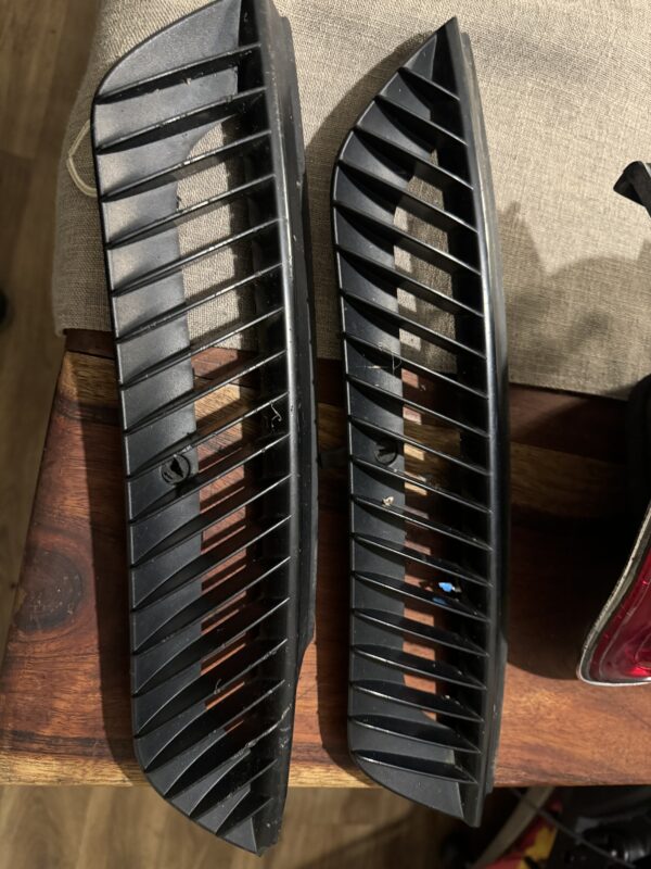 Smart 451 Front Grill Pair