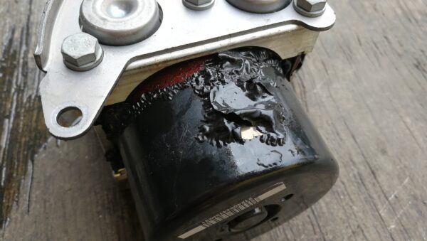 300C ABS Pump LEAKING